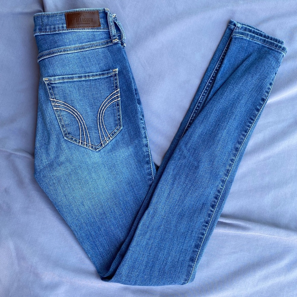 Hollister Jeans, High-Rise Super Skinny, 00R/23